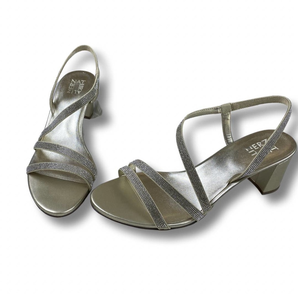 New in Box Naturalizer Vanessa 2 Heels in Champagne Size 10